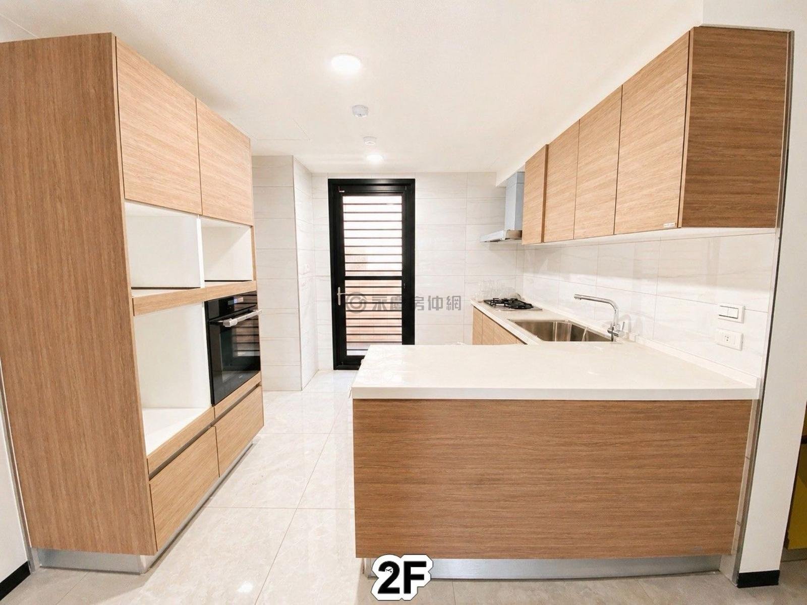 立瑾綻全新電梯別墅│店住辦│鳳鳴重劃區 第 8 張