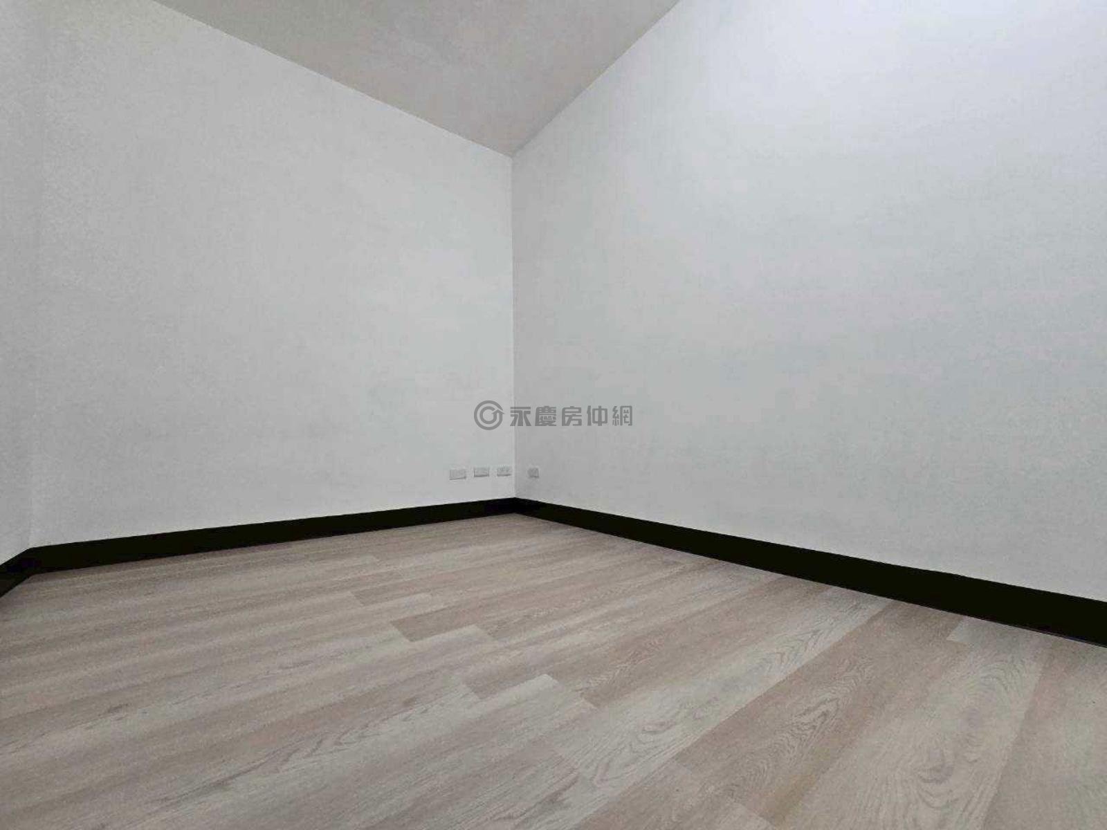 近藝文特區慈文國中新格名宮美三房 第 7 張