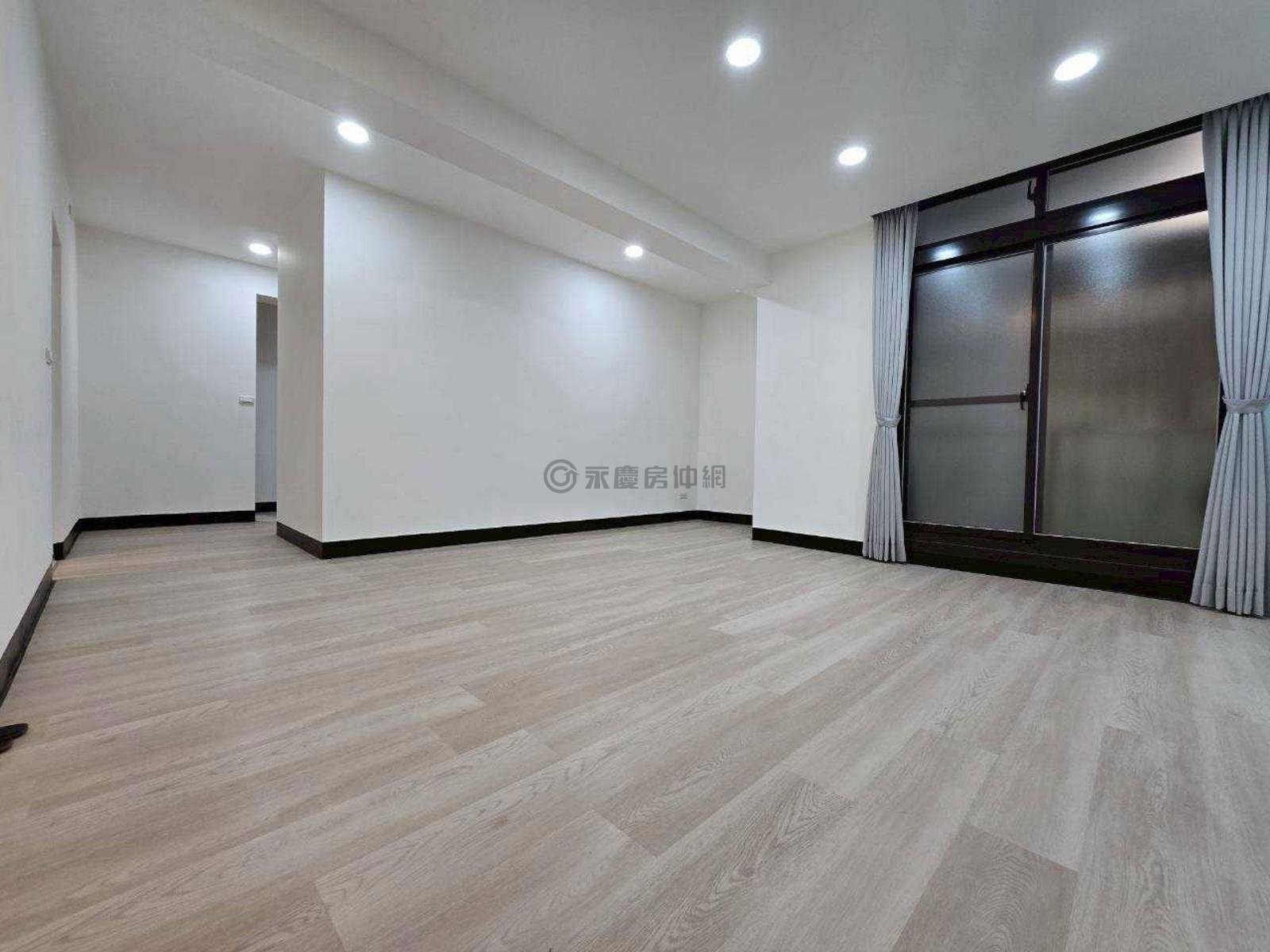 近藝文特區慈文國中新格名宮美三房 第 10 張